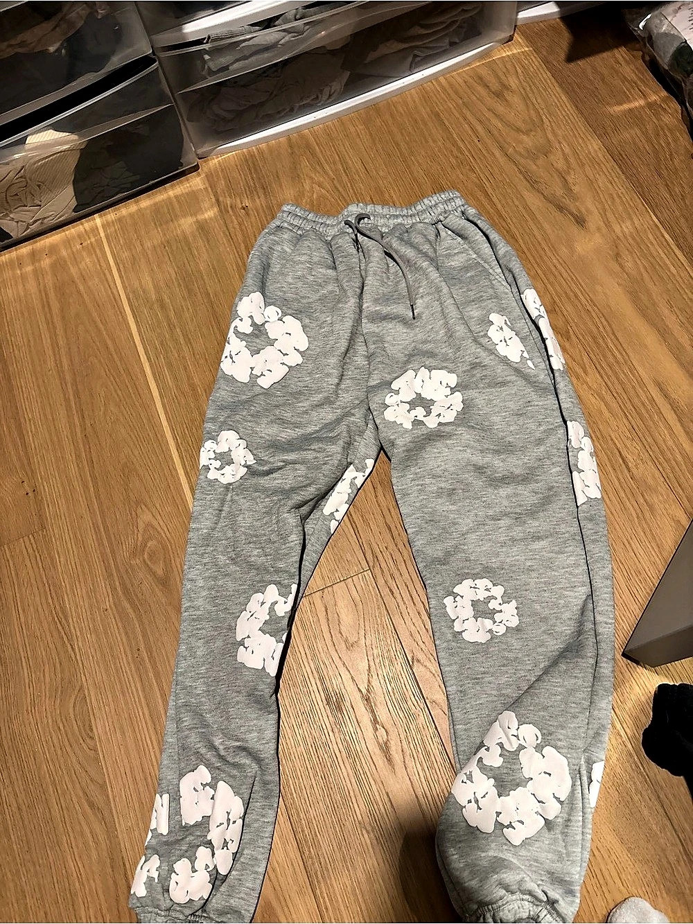 Floral Joggers in Gray & White Like New